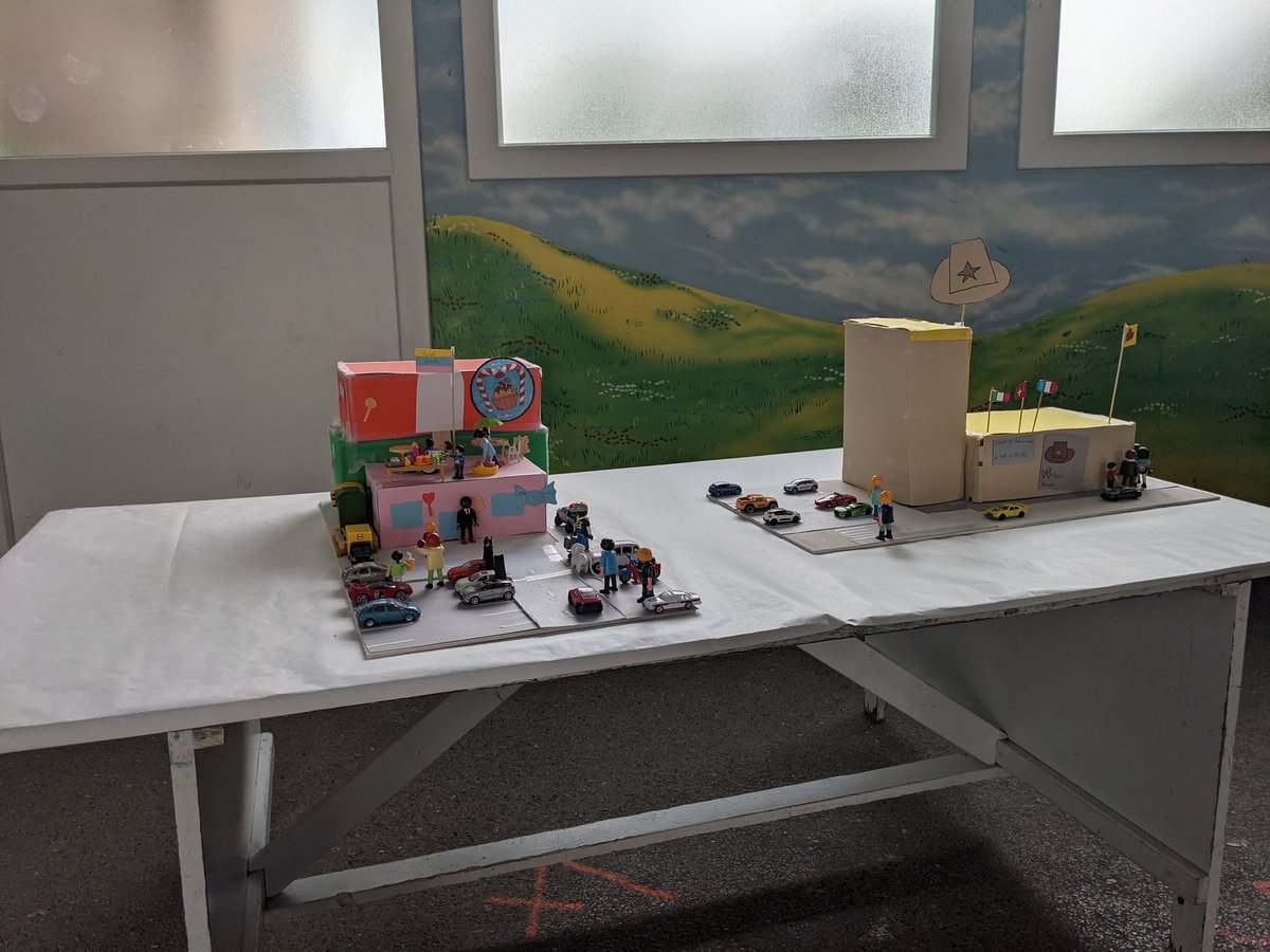 avrilalexandre's tweet photo. Les élèves de CM2 de l'école Paul Bert à #Reims ont créé des projets de #MiniEntreprises ces 4 dernières semaines avec @EPAGrandEst 
Grand oral de présentation cet après midi devant leurs camarades et parents. https://t.co/YBoaWzugv6