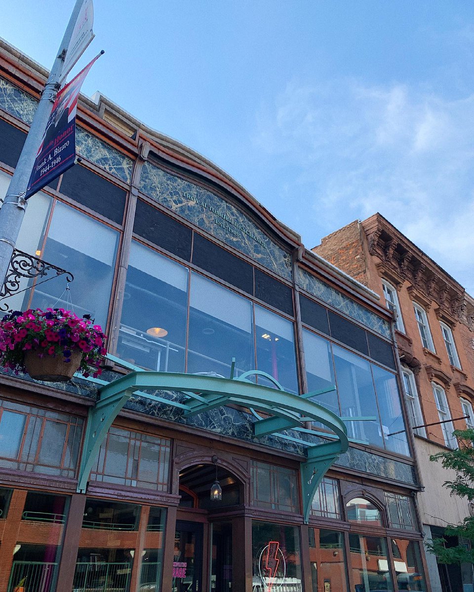 TroyInnovation's tweet image. Greetings from 24 4th! If you’ve ever walked by our building and said to yourself, “Wow, what is that place?” we 100% welcome your curiosity and invite you to pop in for a tour! See how we can help spark some creativity in your life. Our community crew is here to greet you!