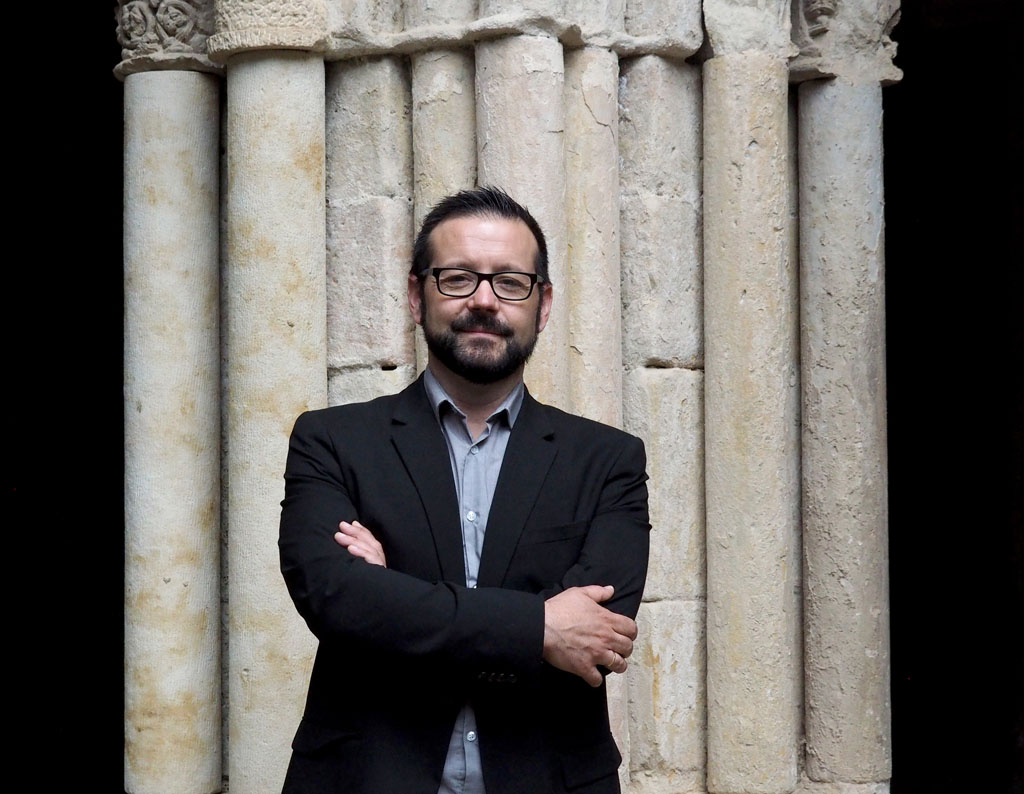 Así nuestro compañero #ÁlvaroRetortilloOsuna @AlvaroROsuna pasa a ocupar el cargo de director general; mientras #JuanCarlosPrieto asume la secretaría general del patronato, ¡¡#ENHORABUENA!! 👏👏 santamarialareal.org/es/noticias/la…