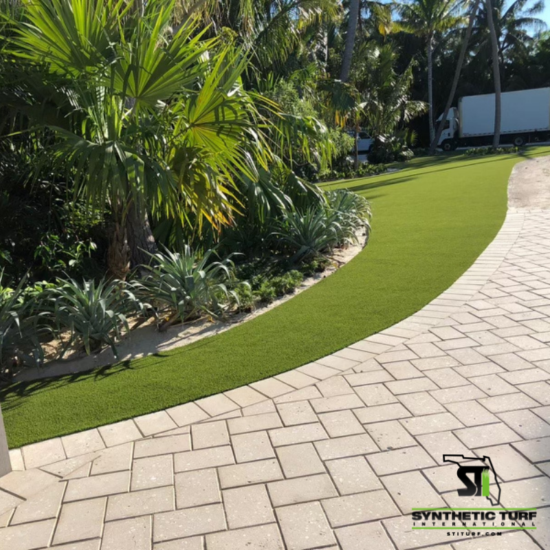 TurfFlorida's tweet photo. Another perfect residential install.✅
#turf #turfgrass #outdoorliving #stiflorida https://t.co/5H190jLj4z