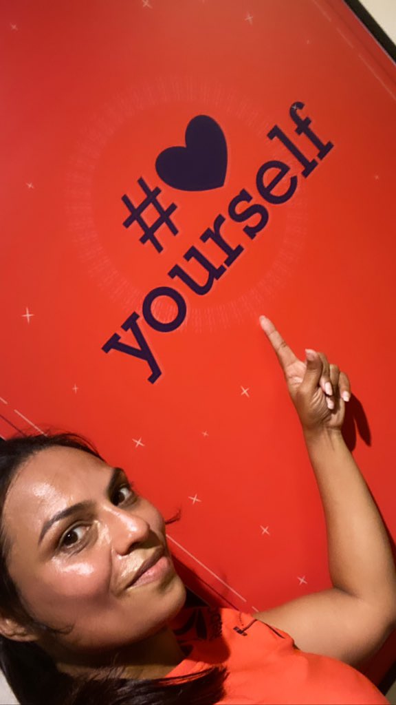 aishwajyh's tweet photo. You glow differently when you love yourself 🥰 remember to give your best to yourself always. Unless you do you will not be able to give your best to the ppl you love @heatmv #heatmovement #healthylifestyle #loveyourself https://t.co/CyWEGXZzmG