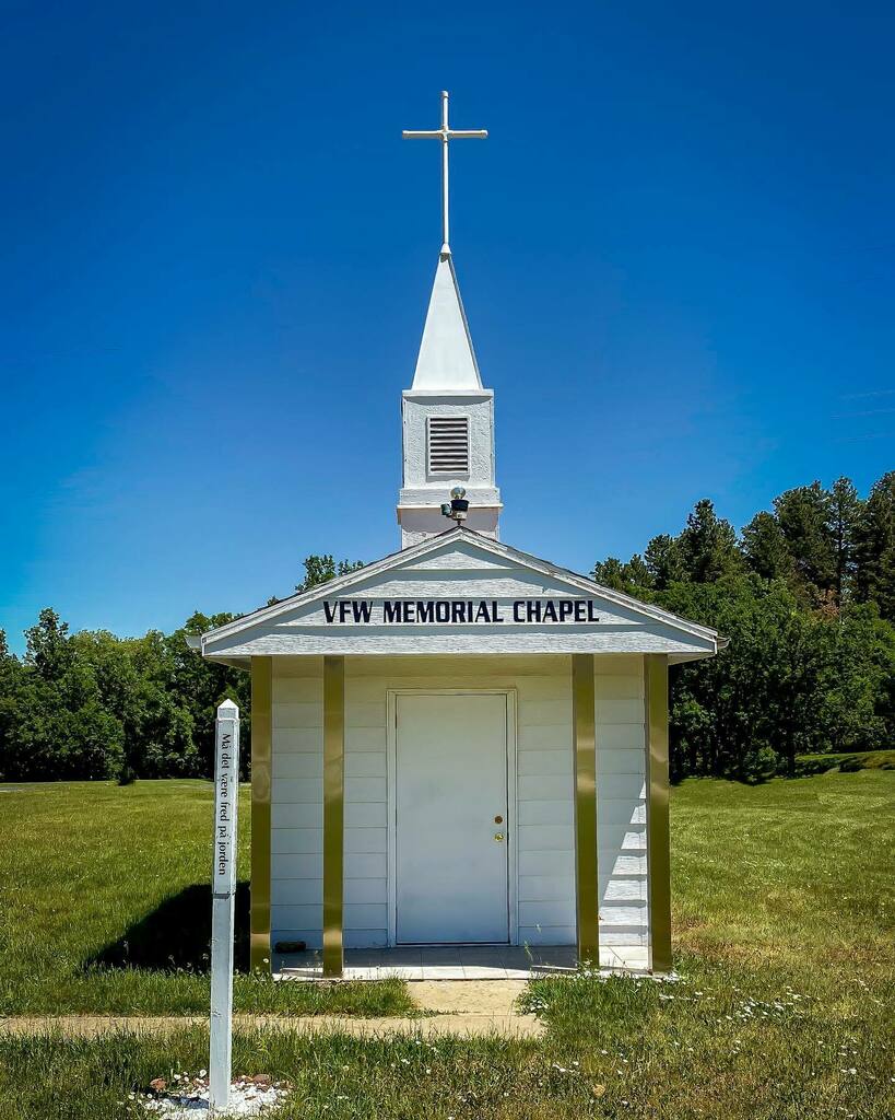 MiMiParis's tweet photo. Chapel at Fort Meade Recreationally Area, Rapid City, South Dakota….
.
.
.
#chapel #chapels #chapelsofinstagram #rapidcity #southdakota #roadtrip #jeep #jeepwrangler #turquoise #turquoisejeep #photography #mimiparisphotography #adventure #adventureph… https://t.co/sc11drERc5 https://t.co/xGrScfxTik
