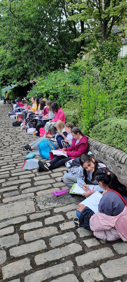 NLCS Junior School tweet media