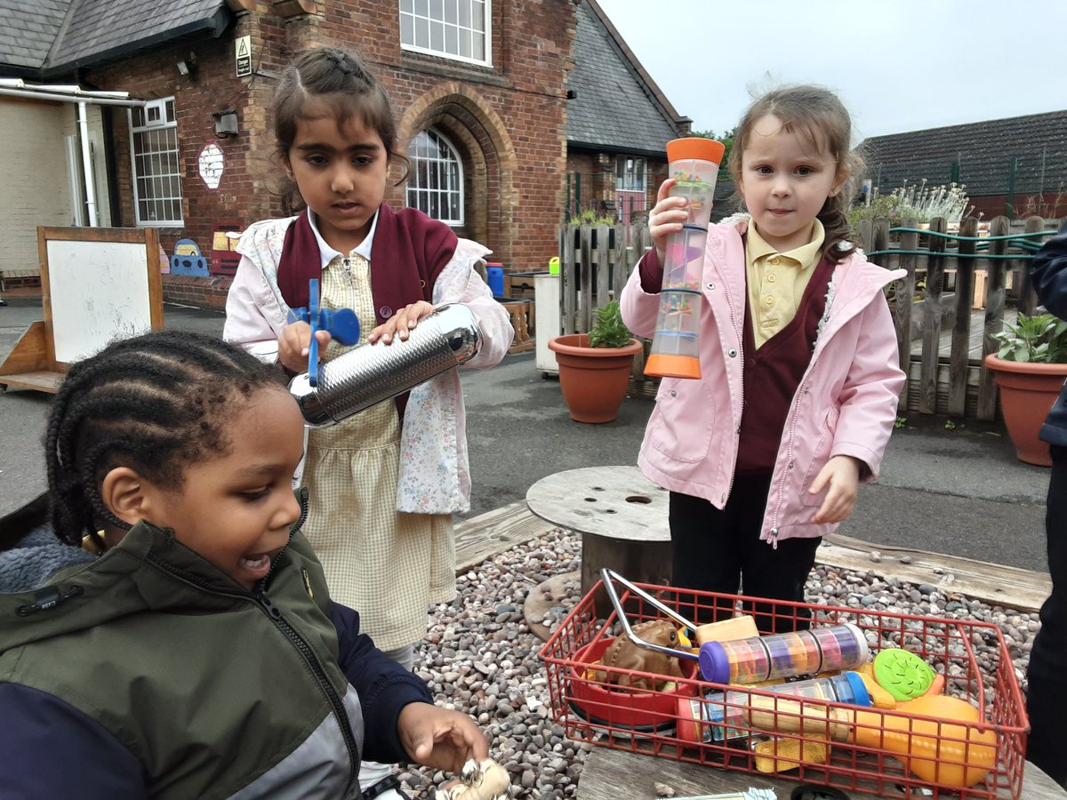 CorngreavesRec's tweet photo. We enjoyed practising our music skills this afternoon. We looked at tempo, dynamics and pitch 🎶 https://t.co/Vkh3IZ3MRo