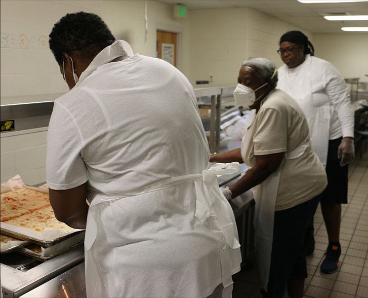 BhamCitySchools's tweet image. Ossie Ware Mitchell Middle School students and staff have been busy finding new ways to learn by using legos during summer enrichment.
Summer programs will continue through July 8, 2021, Mon. - Fri. from 8 a.m. - 1 p.m. #bcsstrong