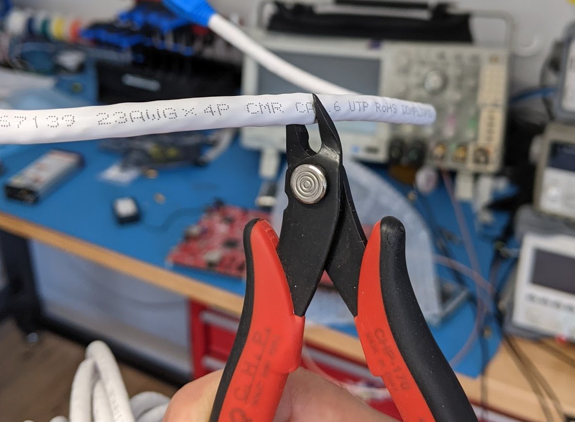 Trammell Hudson On Twitter Colinoflynn Cut Here To Activate Firewall Https T Co Fcrjklcoze Https T Co Pmphhiu95d Twitter