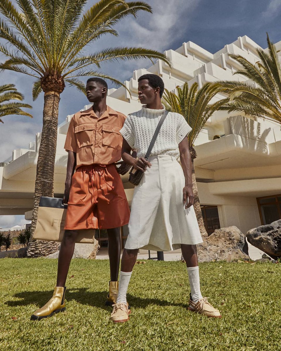 📸 By @josemorraja for <a href="/Neo2_Magazine/">Neo2 Magazine</a> 
.
.
.
#ss21 #menswear #milanfashionweek #portugalfashion #SummerVibes #DavidCatalan #DavidCatalán 

— em Lanzarote.
