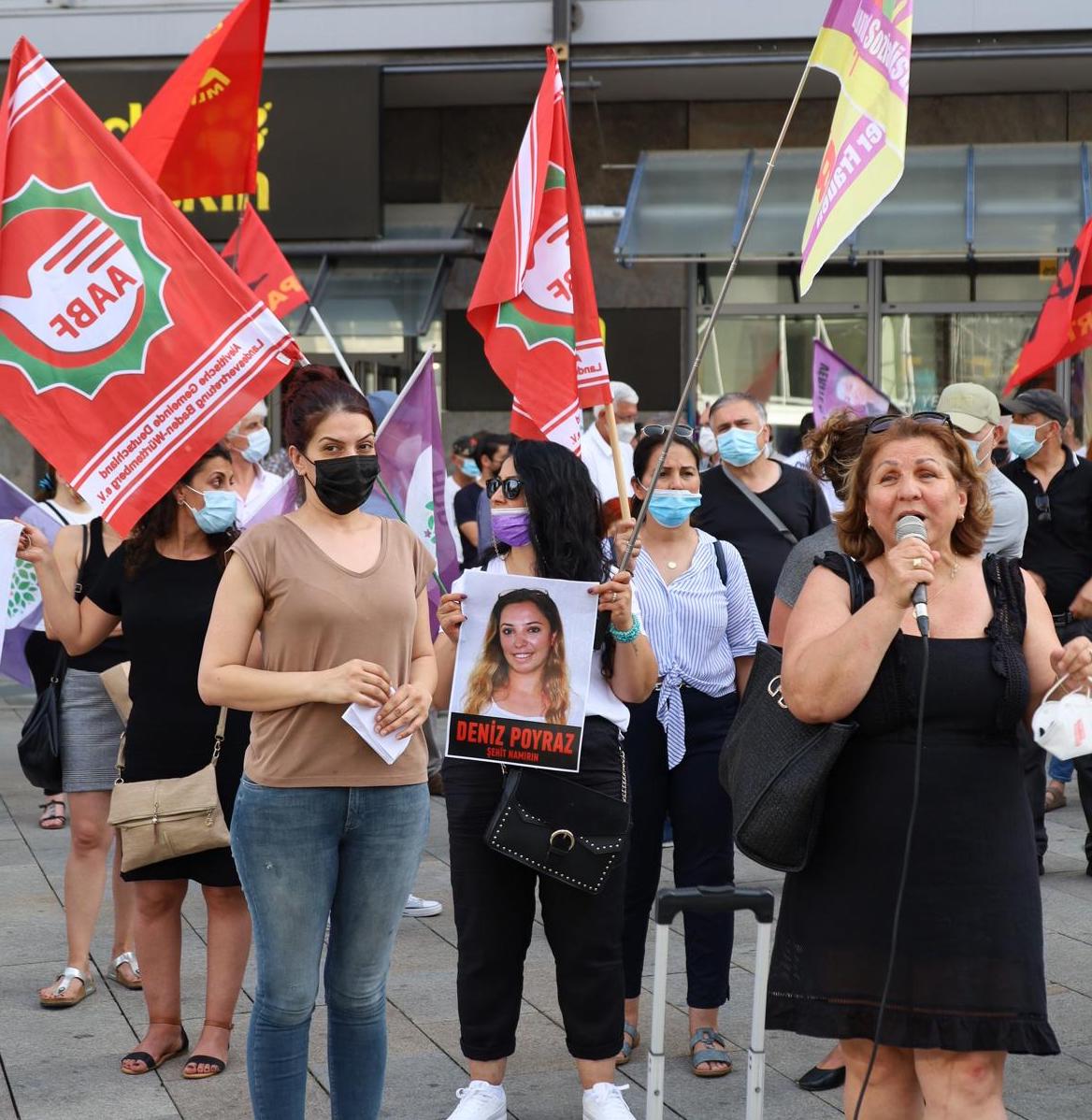 (Deniz Poyraz'ın katledilmesi Stuttgart’ta protesto edildi) ALEVİLERİN SESİ DERGİSİ - is.gd/aFPsUn