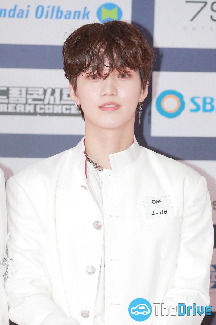 ONF7TH's tweet photo. [Press] 210628 27th DREAM CONCERT - Red Carpet (21.06.26)

#J_US &amp; #WYATT &amp; #MK #U

#ONF #온앤오프 @WM_ONOFF 
#2021DreamConcert #DreamConcert_ONF #27thDreamConcert https://t.co/ps2clcV5W4