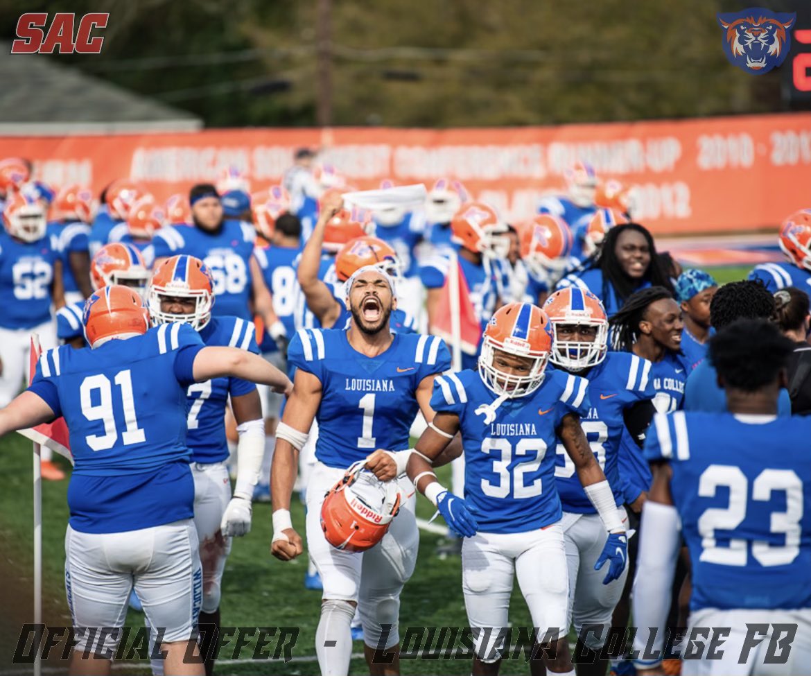 0fficalFogle's tweet photo. After a great talk with @CoachJFreeman89 I am  Blessed to receive my first offer from Lousiana college #AGTG @CoachChadJ @CoachTMiller18 @Coach__fitz https://t.co/inH8DBHeON