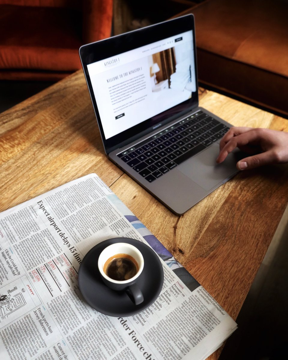 kingston1hotel's tweet photo. Working from our lounge! ☕️ Discover our ‘Business Bed & Breakfast’ package, including unlimited hot drinks and snacks, as well as a complimentary cocktail from #SoloBar, among others. Find out more in the ‘Offers’ section of our website https://t.co/9almj7y75U 💻 #TheKingston1 https://t.co/tXEG7QiYjy