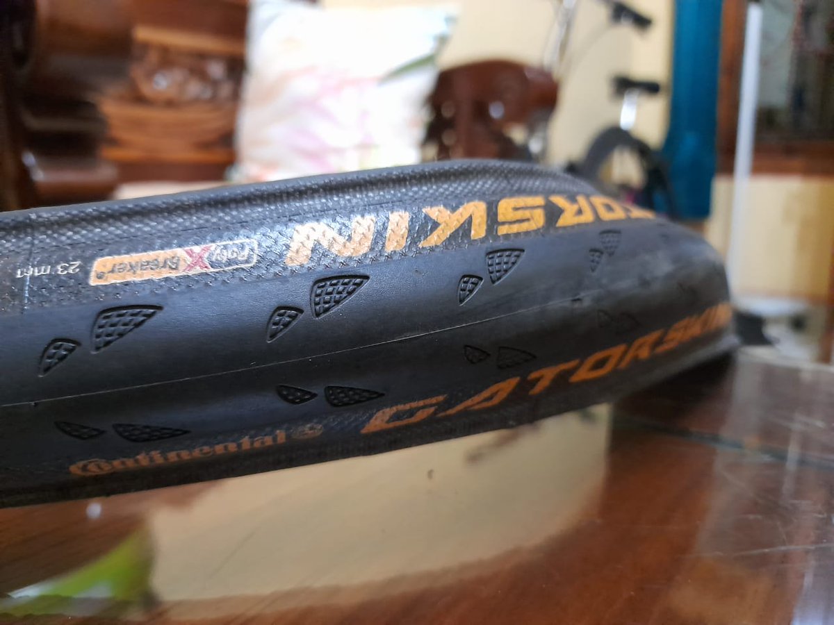 Wts continental gatorskin 23c Kondisi 95% 300k #fnfjb