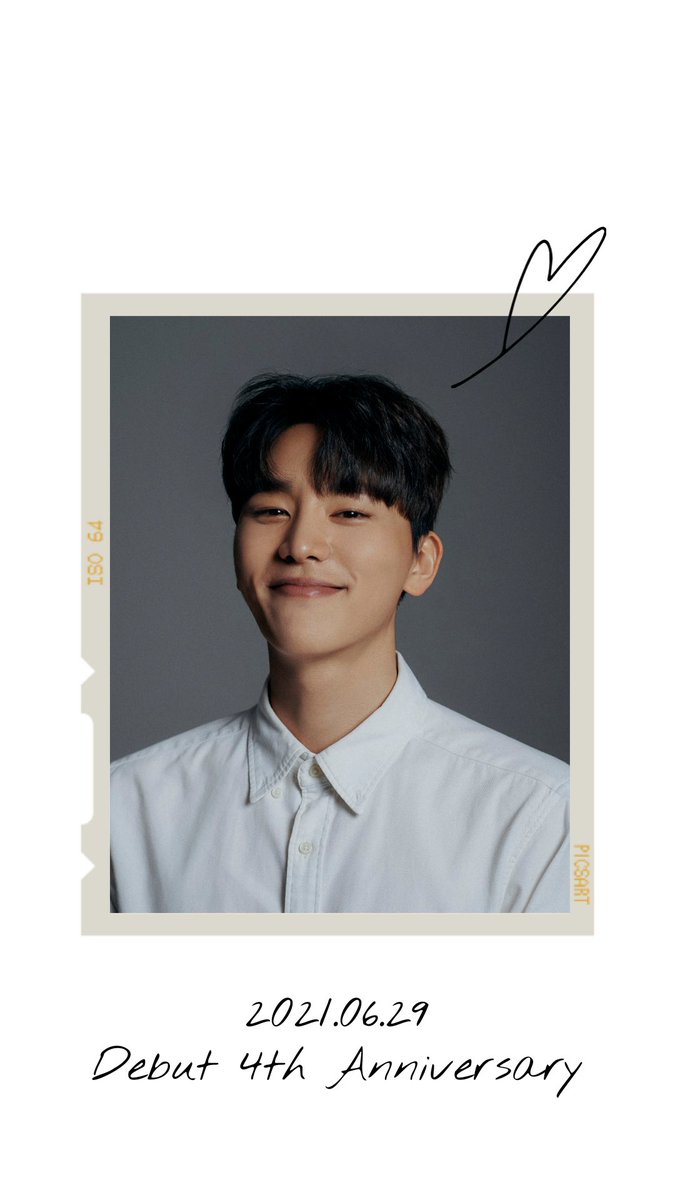 Debut 4th Anniversary
김우석 배우님의 데뷔 4주년을 축하드려요 :>
많은 우산분들 배우님께 축하 
부탁드리겠습니다 ☂️