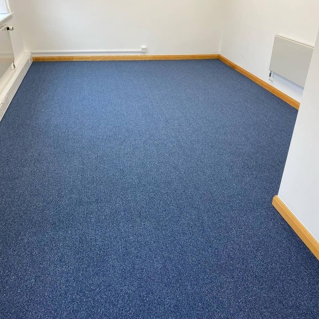 Great to see our top selling tile installed in this office space! Thanks for sharing @jh_carpet_fitter #reposta

Rimini Tile is our 100% Polypropylene Carpet Tile. Offering a great choice of 13 colours and Holding a 5 year wear guarantee.

#carpettile #commercial #carpet #tiles