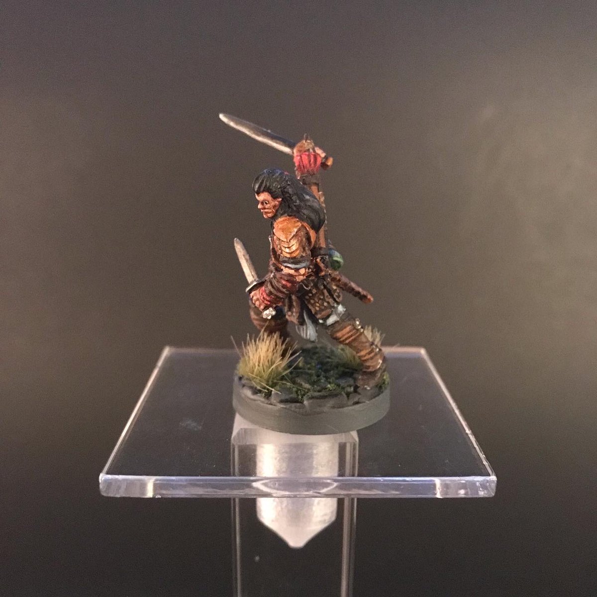 Travis_Fauber's tweet photo. I painted this #Valeros #miniature from @wizkidsgames. It's a commission piece for my friend @DerekAMcGrath sonβs birthday. The single flyer riser is from @AxeNshield. #ttrpg #rpg #dnd #dnd5e #dungeonsanddragons #pathfinder #painting #art #goblinpaint #goblinarmy https://t.co/n6avuly1w5