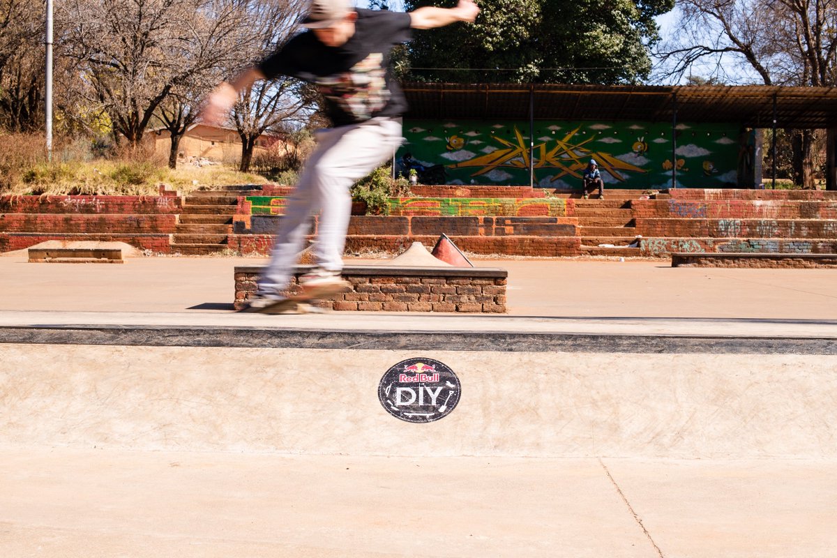 MpumeleloMacu's tweet photo. It’s amazing to be involved in amazing projects like the #RedBullDIY for @redbullza. Thanks to my homie @1phiko .

Making better spaces for skaters, 1 obstacle at a time.

I get to document these projects and learn a lot from them.

Gear: @Nikon_SA #Z5 Lighting: @ElinchromLTD https://t.co/fUoBdbpa5H