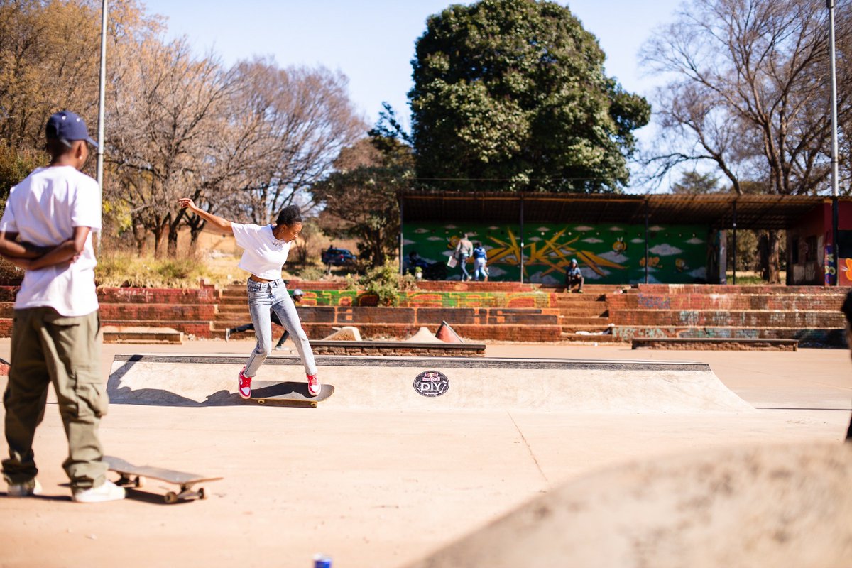 MpumeleloMacu's tweet photo. It’s amazing to be involved in amazing projects like the #RedBullDIY for @redbullza. Thanks to my homie @1phiko .

Making better spaces for skaters, 1 obstacle at a time.

I get to document these projects and learn a lot from them.

Gear: @Nikon_SA #Z5 Lighting: @ElinchromLTD https://t.co/fUoBdbpa5H