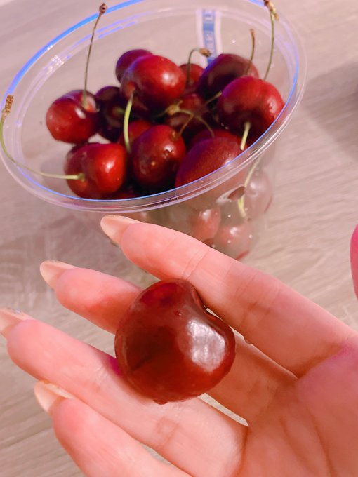 🤤 https://t.co/MSb6zlTd3N