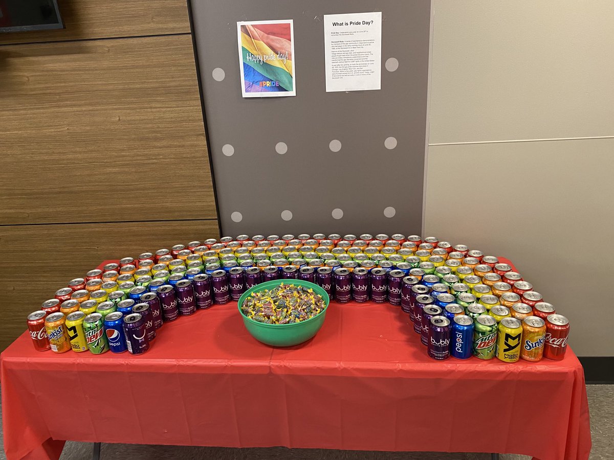 Happy Pride Day at T1351! 🥳🥳⁦<a href="/KestutisJocius/">Kestutis Jocius</a>⁩ ⁦<a href="/erin_eee/">Erin TeBeest</a>⁩