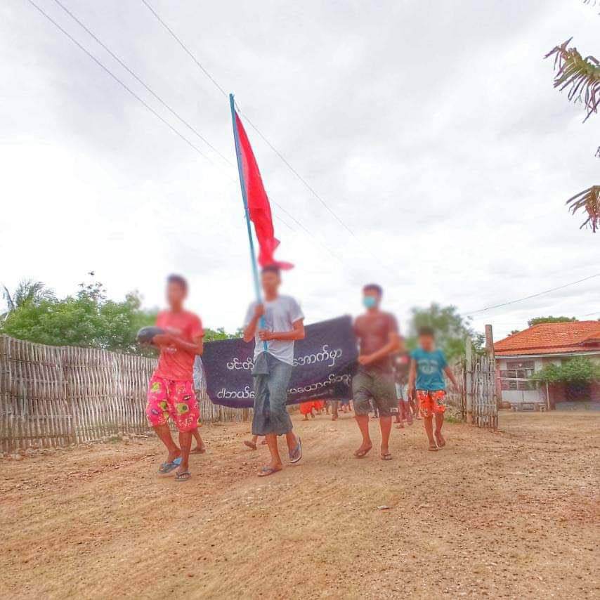 Locals in PhaungKar village, Letpadaung area, Sagaing, marched on the streets demanding for the immediate fall of dictatorship. #RecognizeNUG #June28Coup #WhatsHappeningInMyanmar