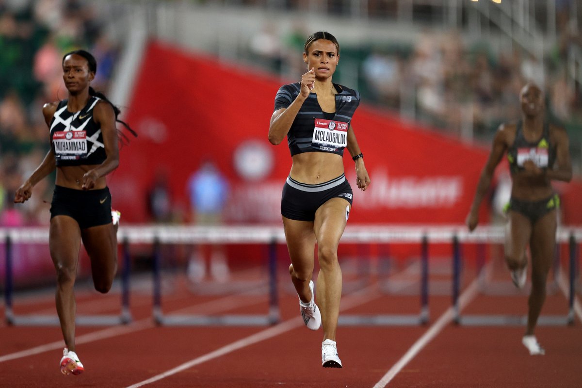 Shattered the record by 0.26 seconds 👏 @HighlightHER

She becomes the only woman to do it under 52 seconds (51.90)