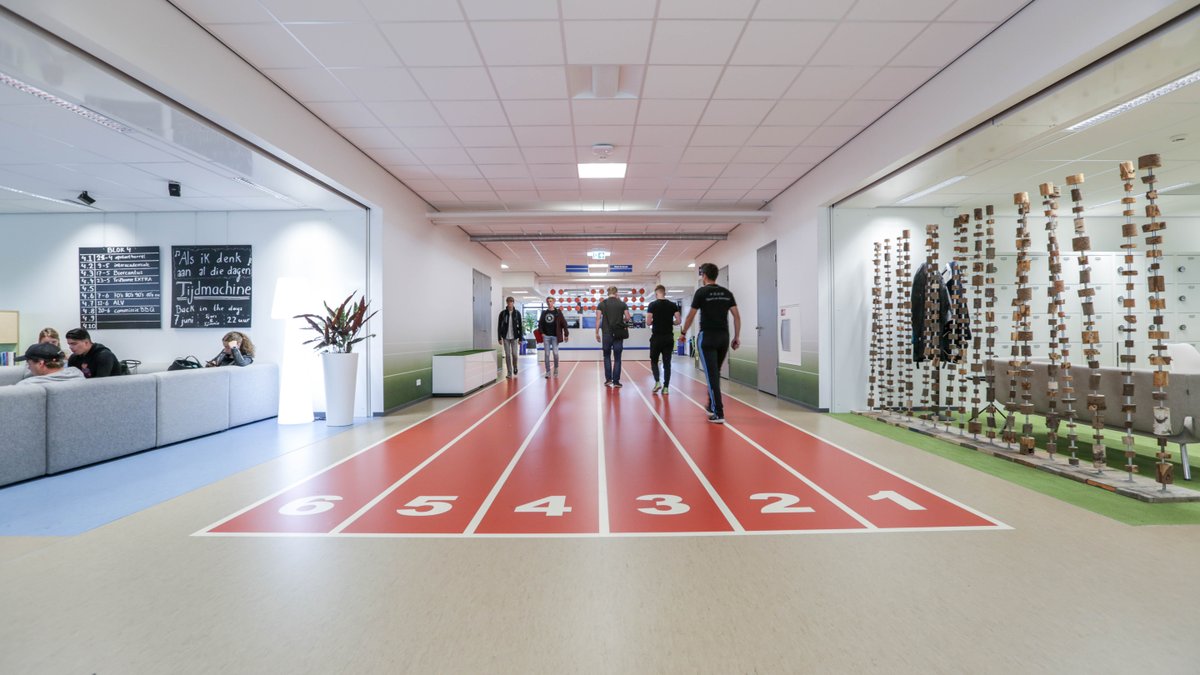 HAN University of Applied Sciences (HAN) (@hannl) on Twitter photo Voor een goed gesprek aankloppen bij een medestudent. Dat kan via het Coachbureau van <a href="/HAN_SenB/">HAN Sport en Bewegen</a>. Ter vergroting van het studentenwelzijn overweegt het CvB dit initiatief aan alle HAN-studenten aan te bieden.
#HAN #HANSenB #Coachbureau #SportenBewegen Voor een goed gesprek aankloppen bij een medestudent. Dat kan via het Coachbureau van <a href="/HAN_SenB/">HAN Sport en Bewegen</a>. Ter vergroting van het studentenwelzijn overweegt het CvB dit initiatief aan alle HAN-studenten aan te bieden.
#HAN #HANSenB #Coachbureau #SportenBewegen