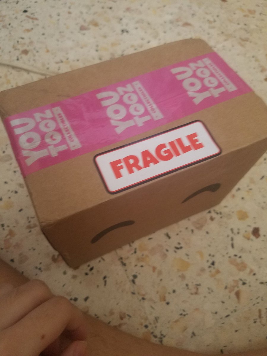 purple_tem's tweet photo. I got the ender boi owo

(Fun fact it came with a pice of hair) https://t.co/X6kUy6s8aU