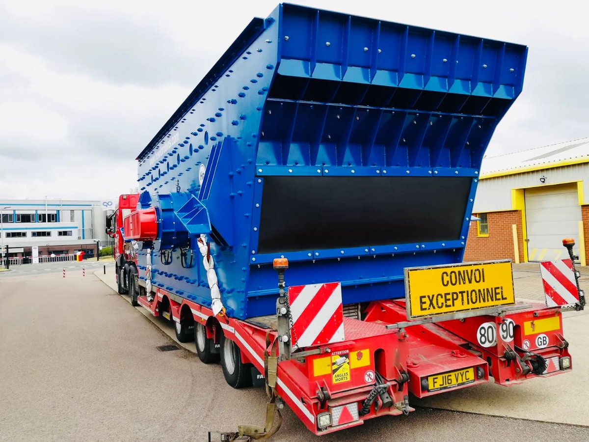 HewittRobinsLtd's tweet photo. Au revoir!
This 2.7 x 7.2 triple deck wash screen was loaded up and sent on its way to France last week.
We're looking forward to seeing this one installed.
#hewittrobins #madetomeasure #ukmanufacturing #vibratingscreen #crible #quarrying #madetomeasure https://t.co/gv6fuoFuer