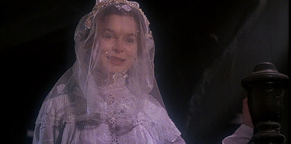 A very happy birthday to Alice Krige whose performance in Ghost Story 40 years filled us with chills. 