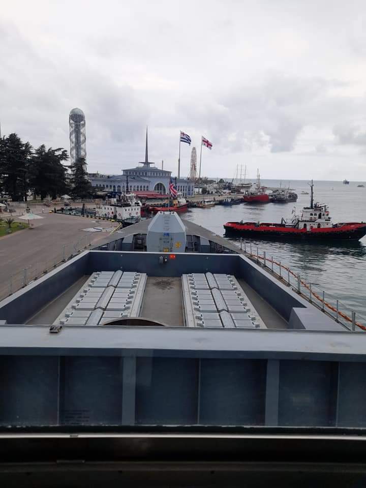 TheDeadDistrict's tweet image. #HMSDefender in #Batumi sea port, #Georgia 🇬🇪