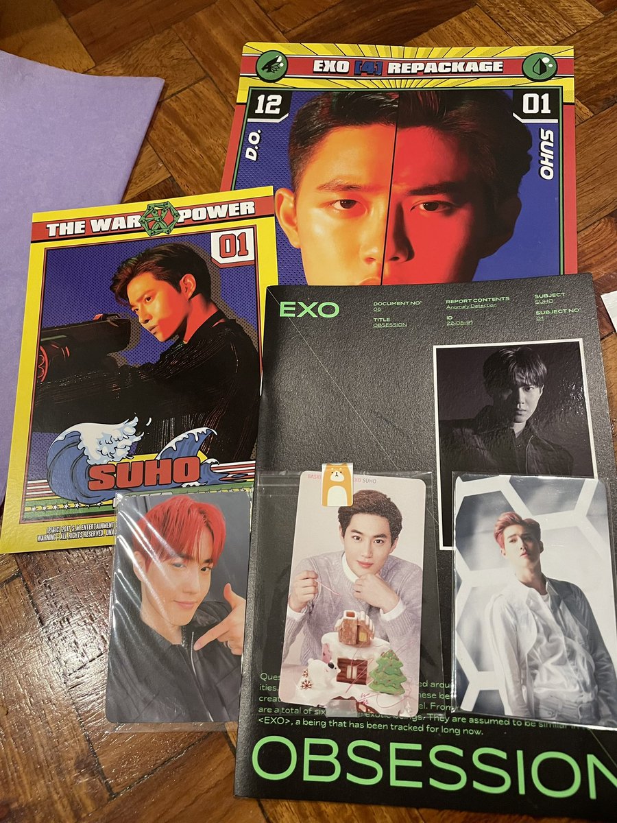 nagnilay's tweet photo. Suho set came today and would usually be silent about it but it feels awful to do so with this really beautiful postcard freebie. Thank you so much #bluemingfeedbacks your packaging is beautiful! <3 https://t.co/ADPRT9Qlk3
