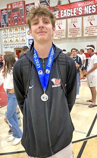 Cal-Hi Sports (@calhisports) on Twitter photo FINAL State TOP 40 Boys BB Ranks.$
D1-AA & D1-A SoCal champions St. John Bosco & Santa Fe Christian both among teams that moved up at the end.
<a href="/BoscoBasketball/">Bosco Basketball</a> <a href="/SFCBasketball/">SFC Basketball</a> <a href="/RonMFlores/">Ronnie Flores</a> <a href="/FullTimeHoops1/">Aaron Burgin</a>
calhisports.com/2021/06/26/fin… FINAL State TOP 40 Boys BB Ranks.$
D1-AA & D1-A SoCal champions St. John Bosco & Santa Fe Christian both among teams that moved up at the end.
<a href="/BoscoBasketball/">Bosco Basketball</a> <a href="/SFCBasketball/">SFC Basketball</a> <a href="/RonMFlores/">Ronnie Flores</a> <a href="/FullTimeHoops1/">Aaron Burgin</a>
calhisports.com/2021/06/26/fin…