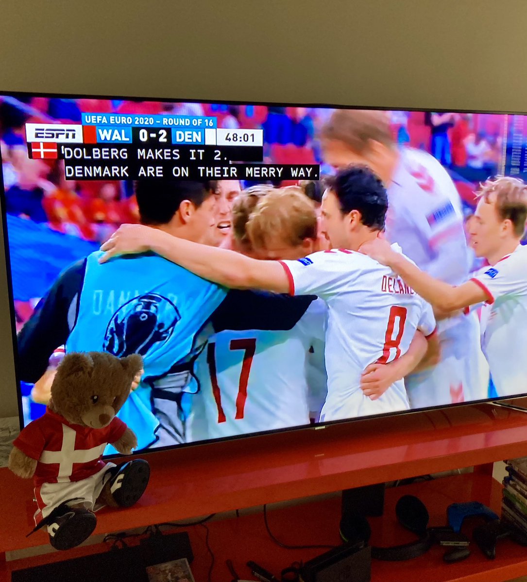 Doll-bear celebrates Dolberg!