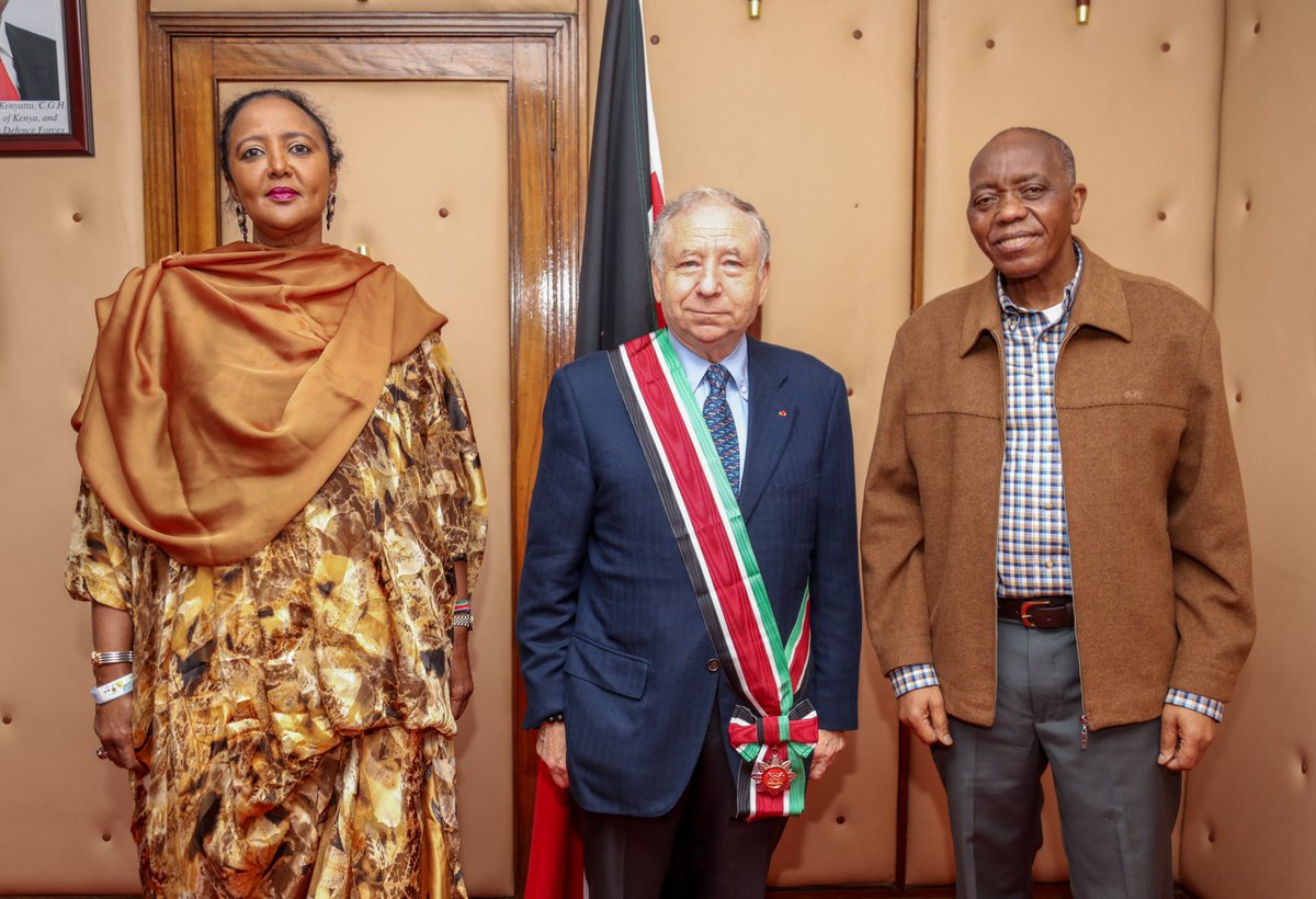 StateHouseKenya's tweet photo. 1/3 President Uhuru Kenyatta on Saturday evening awarded The First Class Chief of the Order of the Burning Spear (CBS) honour to the President of the @fia Mr.Jean Todt in recognition of his distinguished and outstanding service rendered to Kenya and the world in motorsports. https://t.co/RrtZ0iOG69