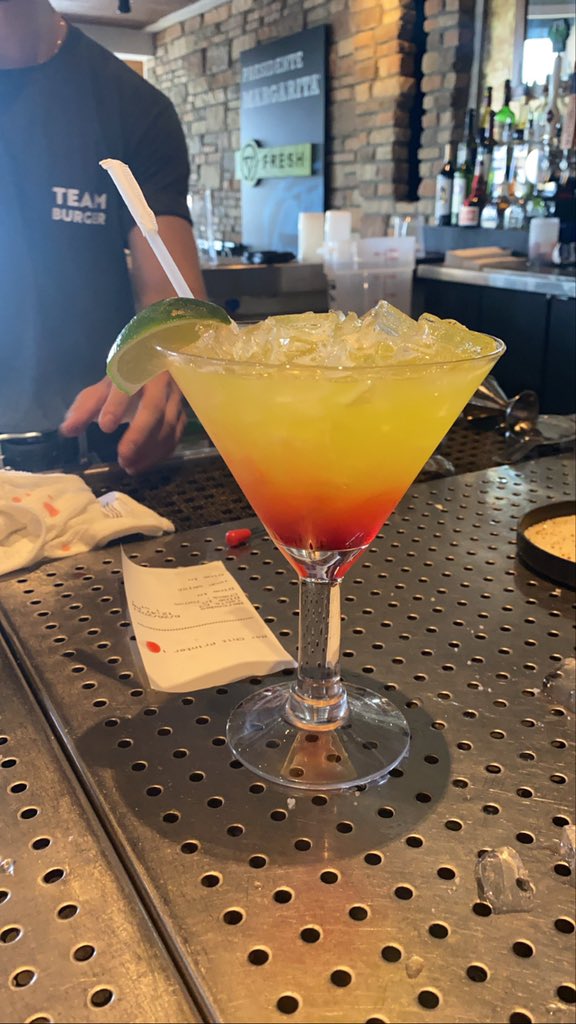 momofboth16's tweet photo. @Chilis #1416 @Lacyenydam https://t.co/OHuXXLQas2