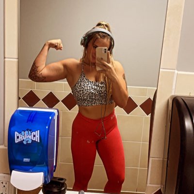 sierrakellym's tweet photo. #NewProfilePic https://t.co/9IiOZwVtx3