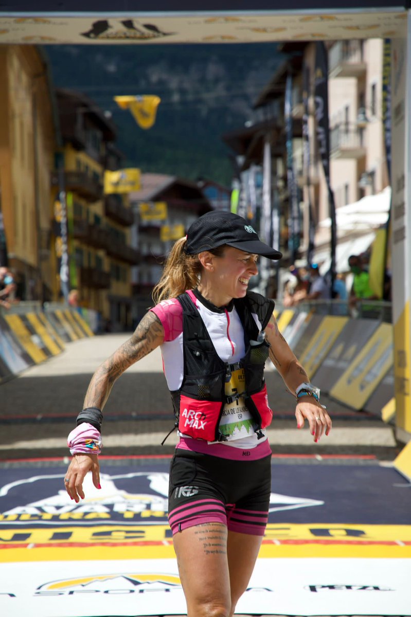 Hoy <a href="/AZARASTORM/">Azara García de los Salmones</a> ha vuelto a demostrar porque es la “tormenta”, lo fácil hubiera sido abandonar pero su persistencia y su carácter luchador  han hecho que llegara destrozada y con muchos dolores pero aún así en 4a posición! Enhorabuena Azara! A tus pies!

#HGAMLteam <a href="/amlsport/">amlsport</a>