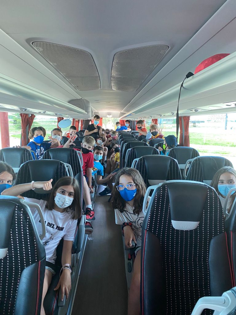 cbalcobendas's tweet photo. #CBASUMMERCAMP

🚍 ¡YA ESTAMOS RUMBO A RUA!

Empiezan unos días llenos de baloncesto y buenos momentos. Lo vamos a pasar en grande 😎😎😎 https://t.co/JIdPiytkOj