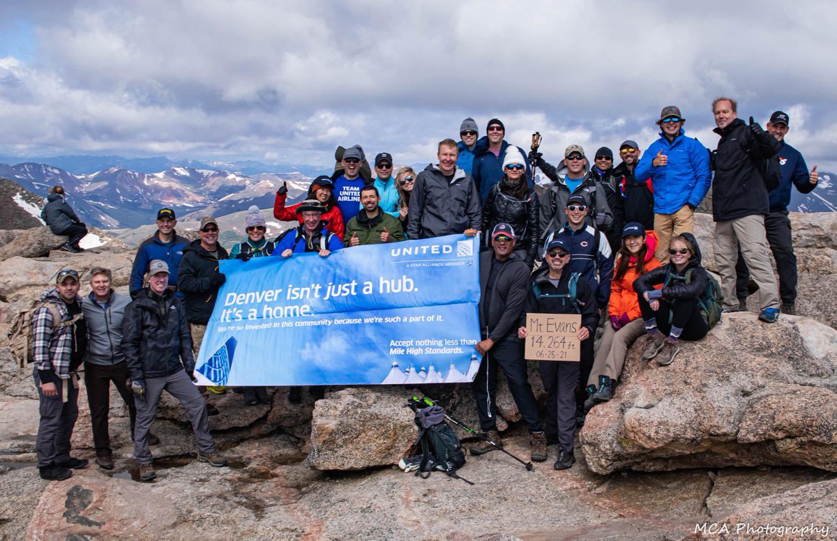 Great day tackling Mt. Evans with the United DEN team! Work hard and play hard to #wintherockies @weareunited @MattatUnited @AllisonBudd2 @Tobyatunited @RobBiddle777 @EdwardToschik