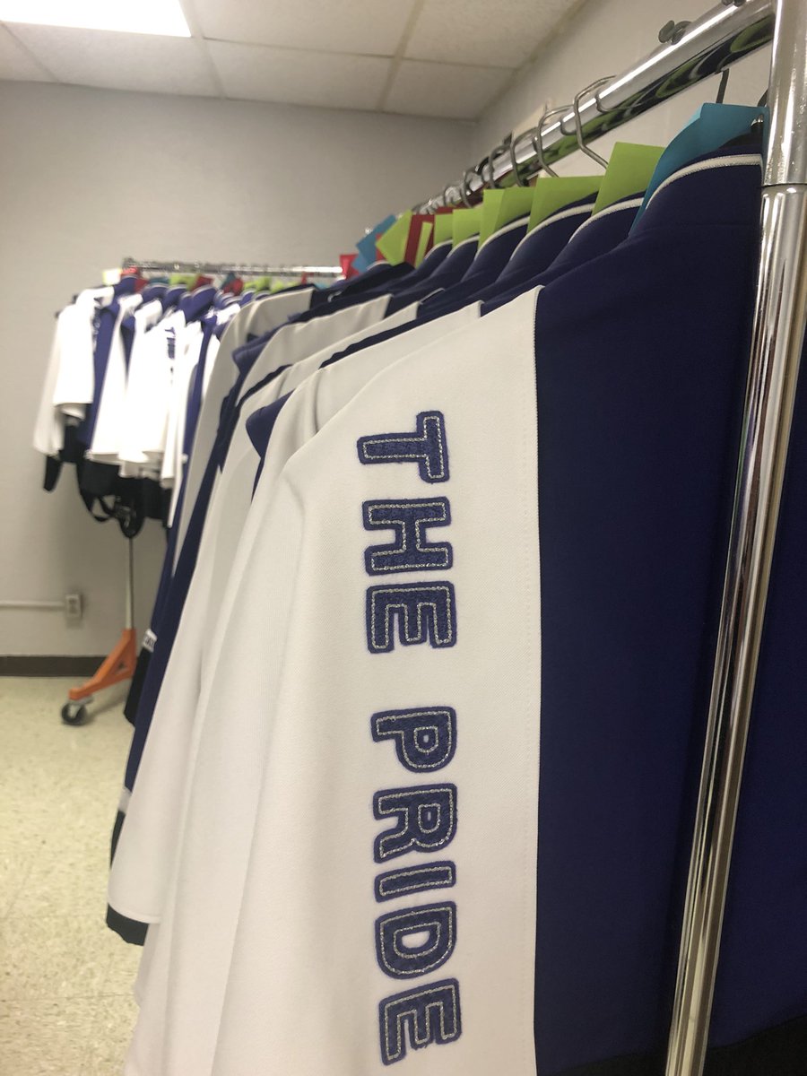 KStatePride's tweet photo. Getting the band back together again! Ready for a solid day of uniform fittings and drumming!!! #BackToSection26 https://t.co/707DdHvyRM