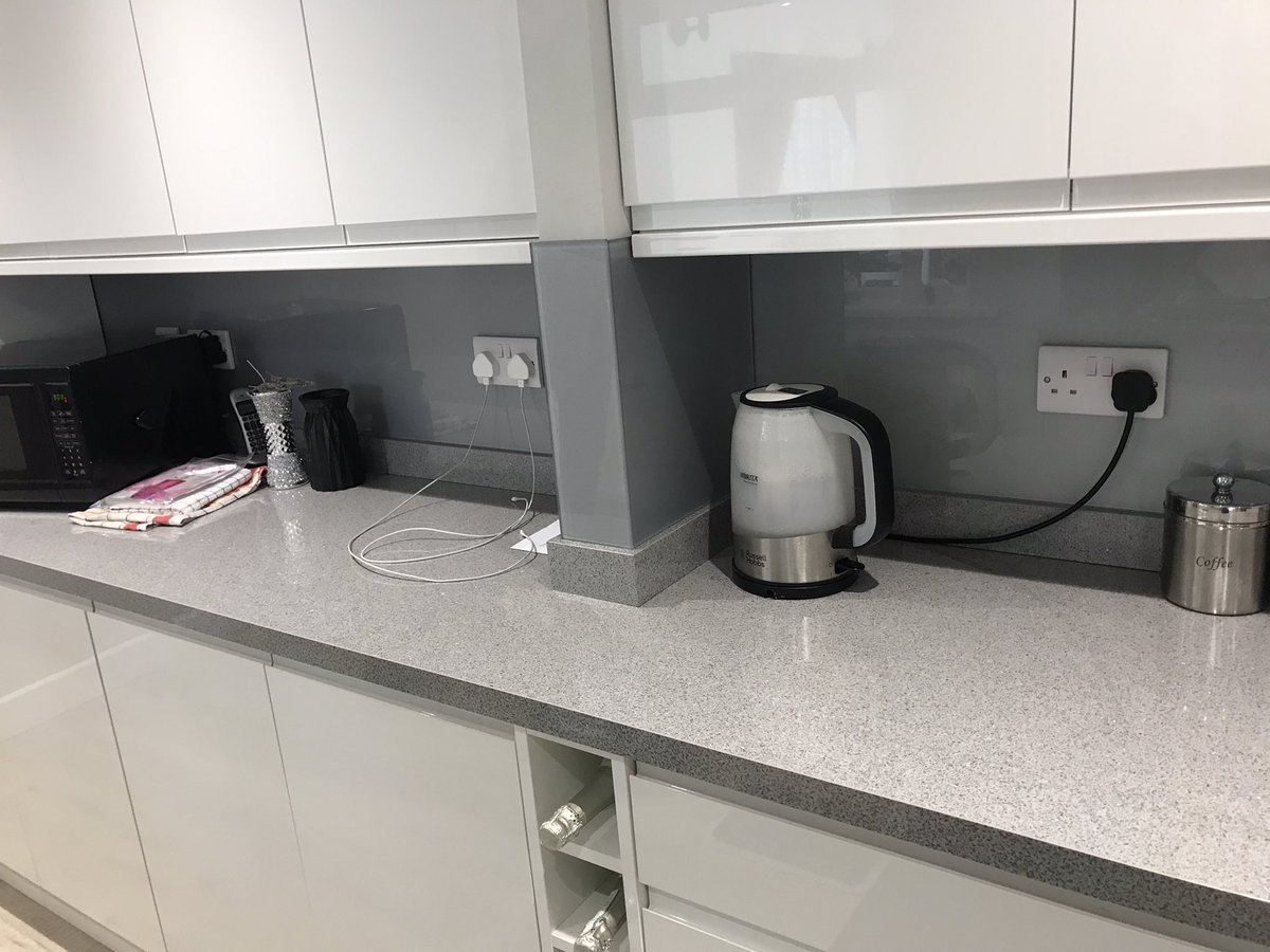 Glass splashbacks supplied and fitted - a practical and stunning finish to this kitchen                                       #splashbackssouthampton #kitchensplashbacks