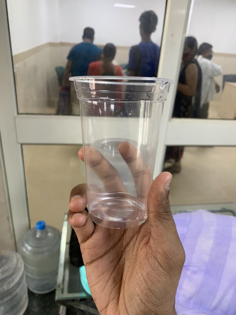 kashishsharma89's tweet photo. ESIC hospital sector 24 ( government hospital) mein plastic glass use ho rahe hai then we say ban plastic.

@noida_authority @HTNoidaGzb @TOINoida @CeoNoida @Noida_Residents @rituias2003 @PankajSinghBJP @myogiadityanath @myogioffice @CMOfficeUP @dr_maheshsharma 

#saynotoplastic https://t.co/ezxbSHwMSi