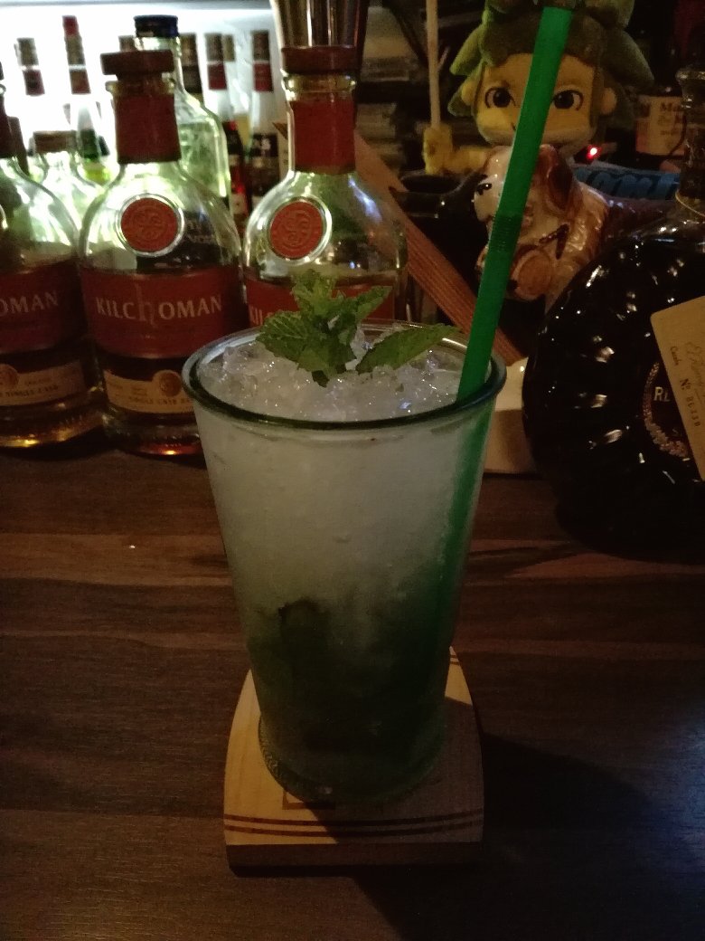 bigbakuei1015's tweet photo. やってます…
勝利の美酒っっ!!
#Bar12
#七日町 https://t.co/MuuRjLH6r8
