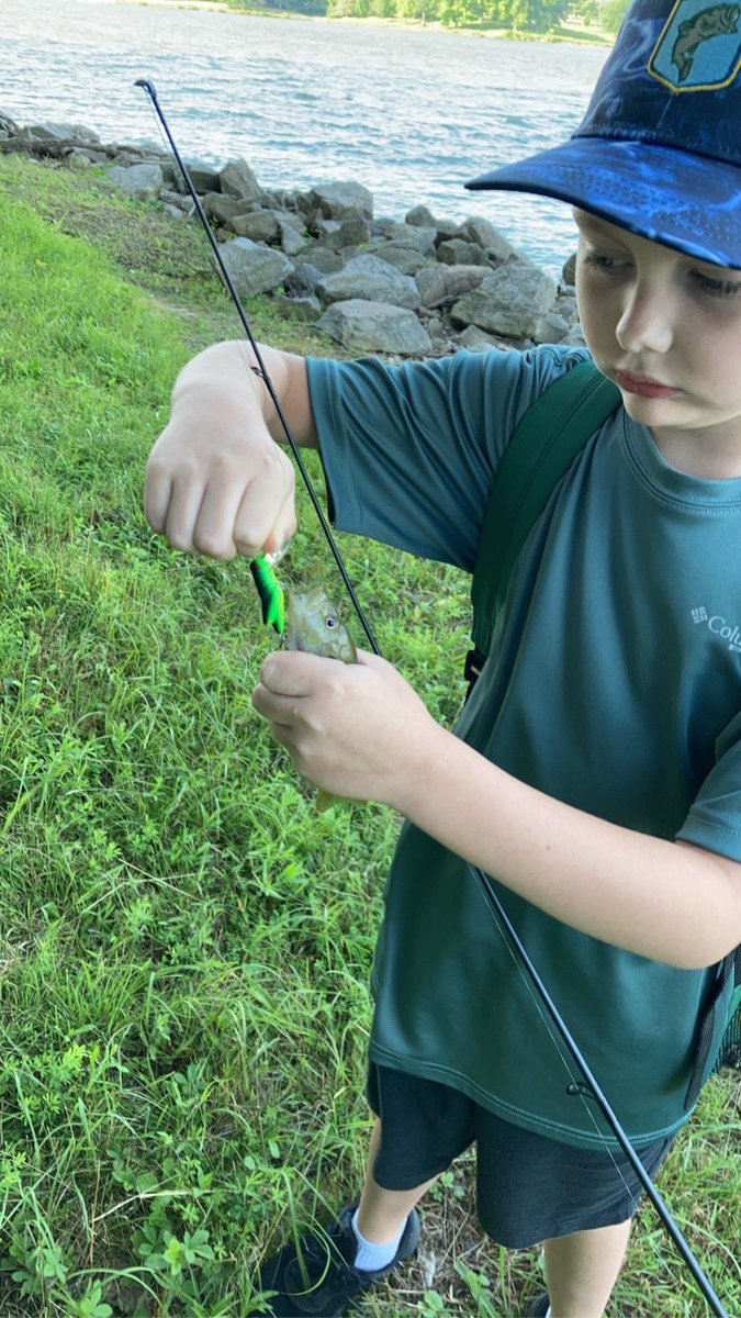 AndyWadeKY's tweet photo. #Panfishing #CrickHopper #RebelLures #Nephew 🎣 https://t.co/Lt1niuxh4I