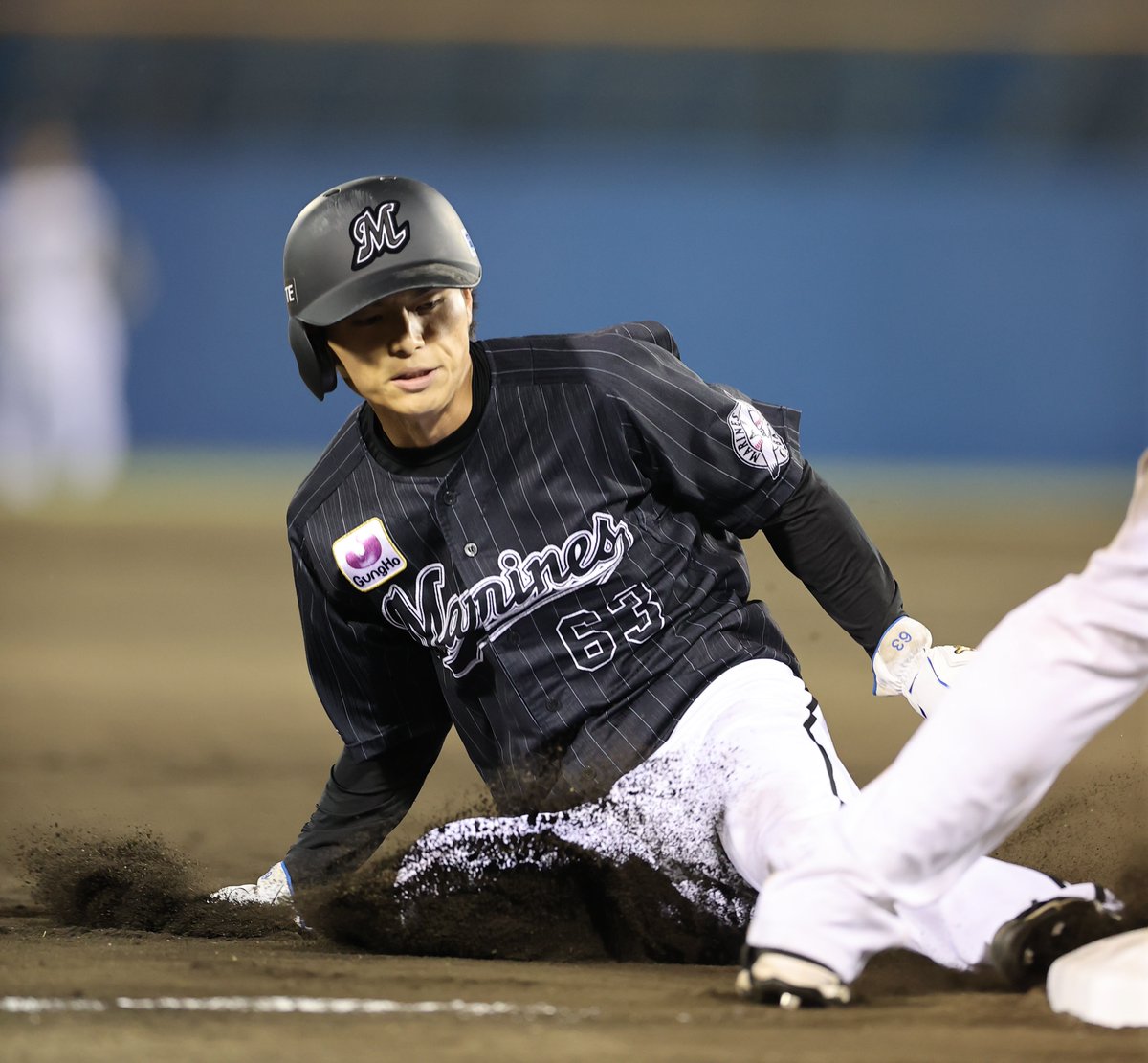 日刊スポーツ野球取材基地 S Tweet Chibalotte 日本ハム 対 ロッテ ８回表ロッテ２死一 二塁 重盗となる三盗を決める 和田康士朗 Trendsmap