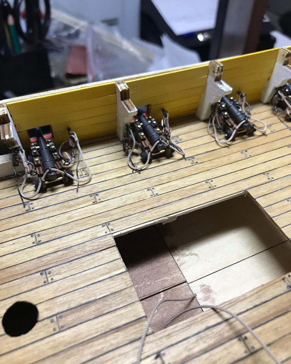 ModelSpaceDE's tweet photo. Soleil_royal_007 hat weitere tolle Fotos von seiner HMS Victory im Maßstab 1:84 veröffentlicht! Was haltet ihr von seiner Arbeit?
#modelspacecommunity #modell #modellbau #schiffsmodellbau https://t.co/2dOPioOSD6