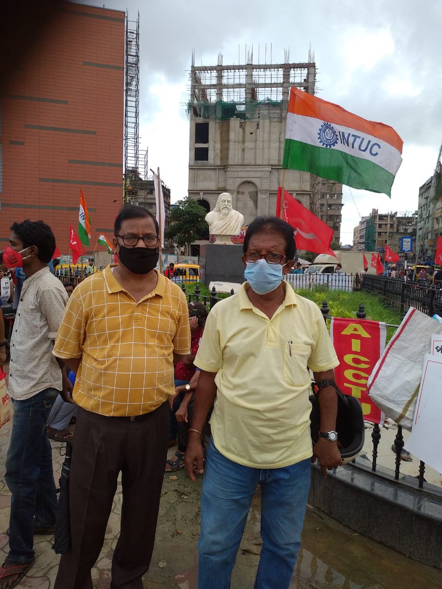 INTUCWB's tweet photo. #ShramikAwaz
#SaveFarmers
#SaveWorkers
#SaveDemocracy
#INTUC Howrah.
@IntucKerala @INTUCnational @CgIntuc @rckhuntia @IntucGujarat @IntucBihar @StateIntuc @ChandigarhIntuc @IntucS @BiharYouthINTUC @INCIndia @INCWestBengal @RahulGandhi https://t.co/w5mplURx3x