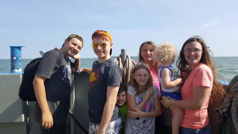 akronohiomoms's tweet photo. Wish you were here!! Nothing like a ride on Miller Boat Line ferry to Put-in-Bay!!!
#millerboatline #boat #letsferry #instatravel #travelgram #wanderlust #onthewater #adventure #ohiotravel #exploreohio #putinbay #lakeerielove #familytime #familytravel
https://t.co/z5kHUQWr5W https://t.co/Ny9BgFH4NA