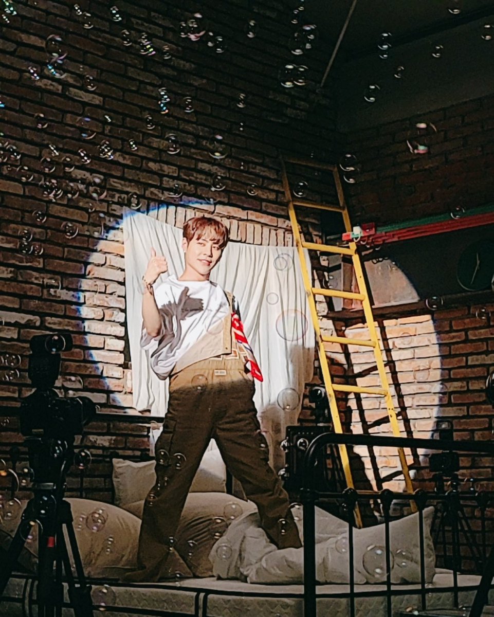 taeho_official's tweet photo. 태호의 1st single 
'꼬마(GGOMA)'의 활동이 
내일 '인기가요'를 끝으로 
마무리 됩니다!!!
여러분들의 응원과 사랑 덕분에 
행복한 시간이었습니다!!
막방까지 본.방.사.수💙

TAEHO 1st Single 
'꼬마(GGOMA)'

#임팩트 #태호 #IMFACT #TAEHO
#1st #single #꼬마 #GGOMA 
#막방 #인기가요 https://t.co/bsjE1bCP5L