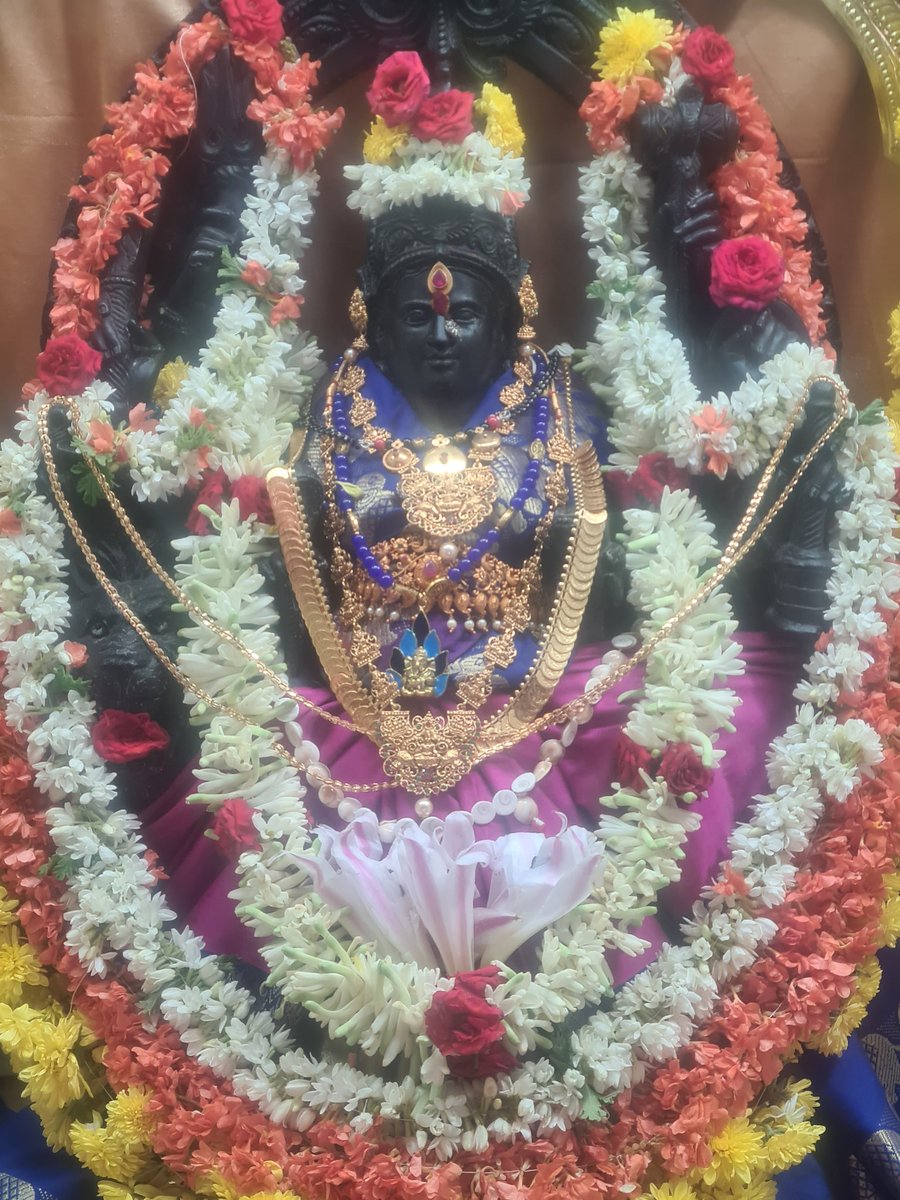 chamunditemple's tweet photo. Sri Chamundeshwari Ammanavaru https://t.co/nT6uoBNK0H